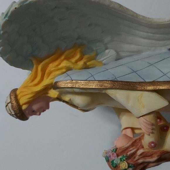 Angel's Touch Figurine by Seymour Mann,Multicolor,8 1/2 in.Hx5 1/4inW.has weight - Picture 8 of 9